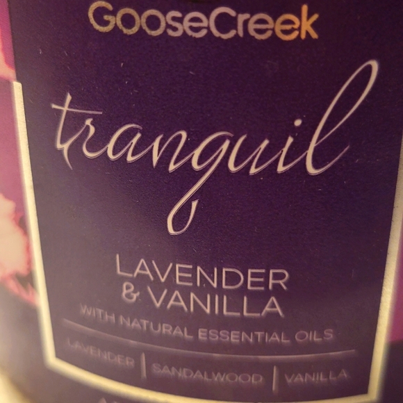 Goosecreek TRANQUIL • Lavender & Vanilla • Aromatherapy Candle - Picture 3 of 10